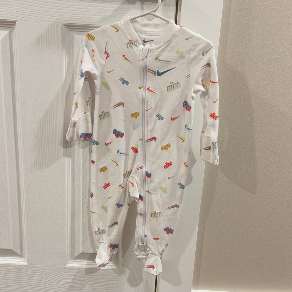 Nike Baby White Onesie with Colorful Accents (6 mos)